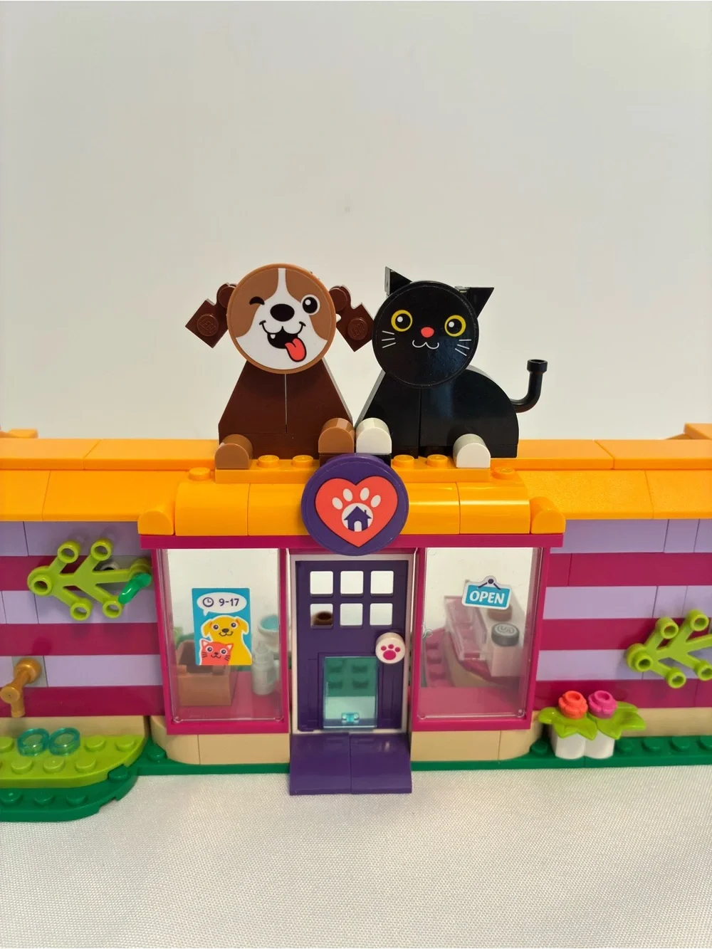 Lego Friends Pet Adoption Café #41699 Retired